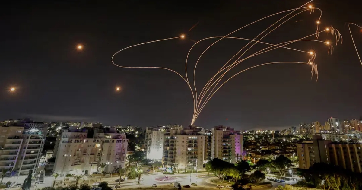 দোকান-রেস্তোরাঁর বিল না দিতে ইরানের হামলার জন্য অপেক্ষা করেন ইসরায়েলিরা!