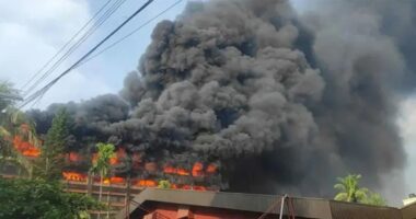 চট্টগ্রামের কারখানায় ভয়াবহ আগুন, নিয়ন্ত্রণে ৮ ইউনিট