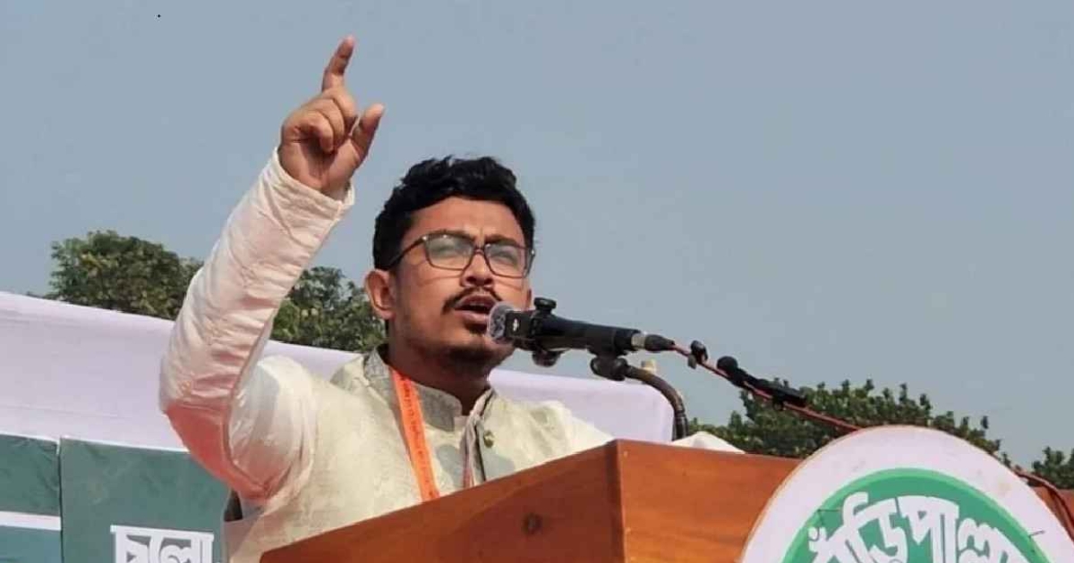 ‘জনগণের রক্তের ওপর দাঁড়িয়ে সরকার, গণভোটের রায় প্রত্যাখ্যানের দুঃসাহস দেখাবেন না’, সরকারকে ডাকসু ভিপি