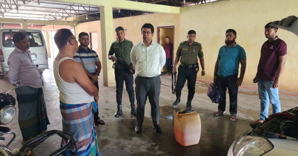 খোলা বাজারে ডিজেল বিক্রি, মনোহরদীতে ২০ হাজার টাকা জরিমানা