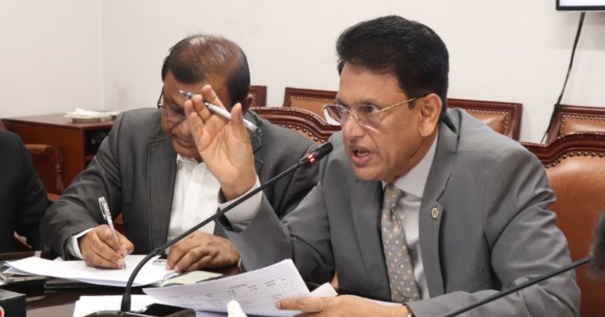 জ্বালানি সংকটে স্কুলে অনলাইন-অফলাইন ক্লাসের চিন্তা করছি : শিক্ষামন্ত্রী