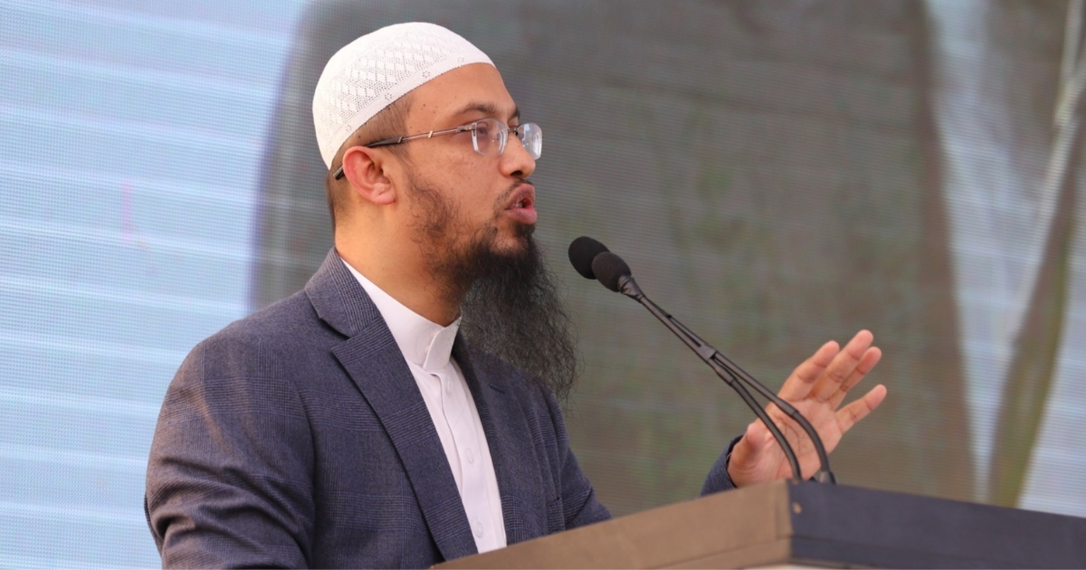 হামের লক্ষণ দেখা দিলে বিচলিত না হয়ে দ্রুত চিকিৎসকের শরণাপন্ন হওয়ার পরামর্শ দিয়েছেন শায়খ আহমাদুল্লাহ