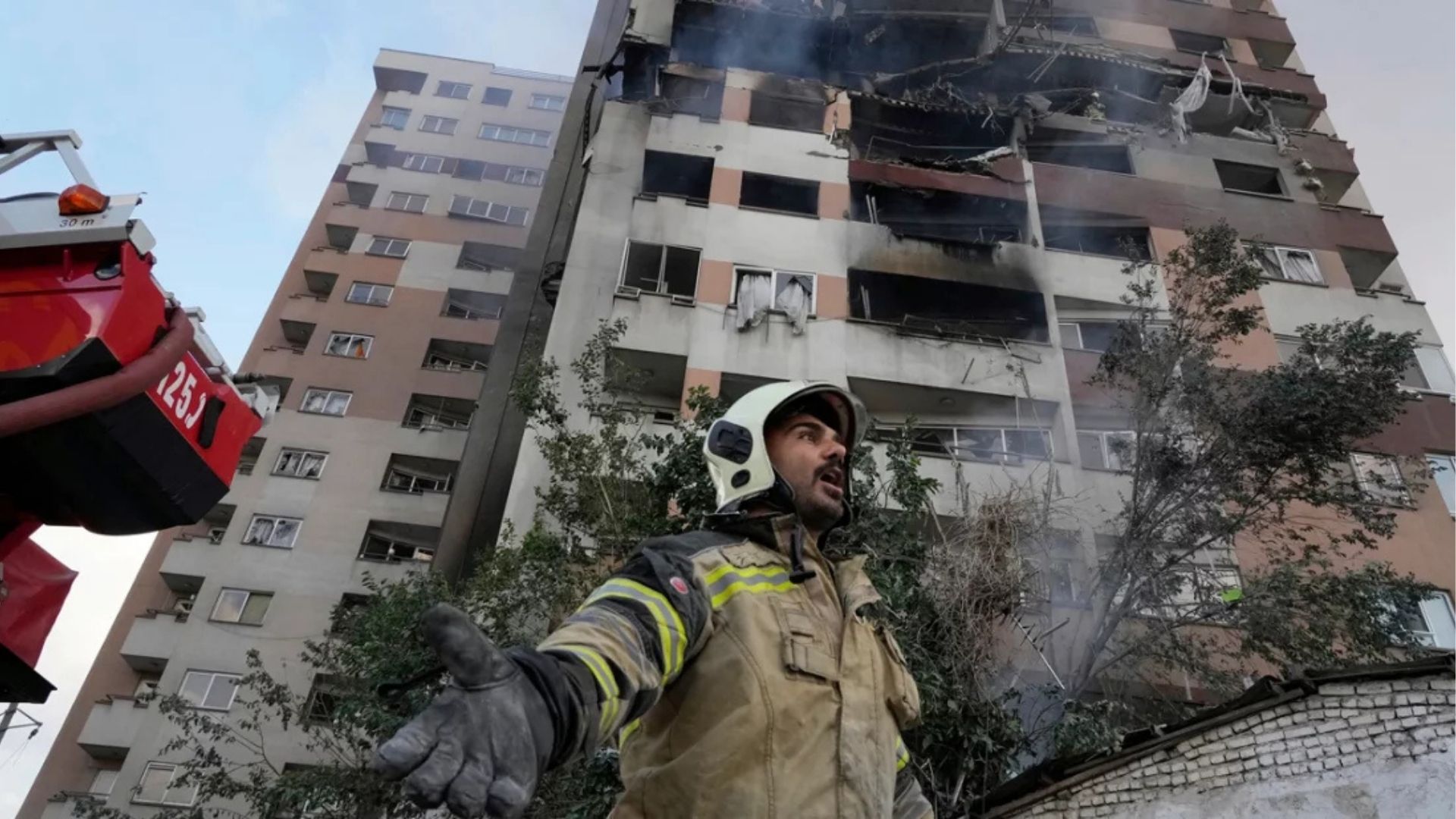 তেহরানের কেন্দ্রবিন্দুতে ইসরায়েলি বাহিনীর ব্যাপক হামলা 