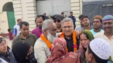 নিষিদ্ধ আ. লীগ নেতাকে জেলগেটে মালা পরিয়ে বরণ করলেন বিএনপির এমপি