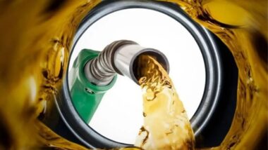 ‘নিয়ন্ত্রণের’ বাইরে যাওয়ার আশঙ্কা তেলের বাজার 