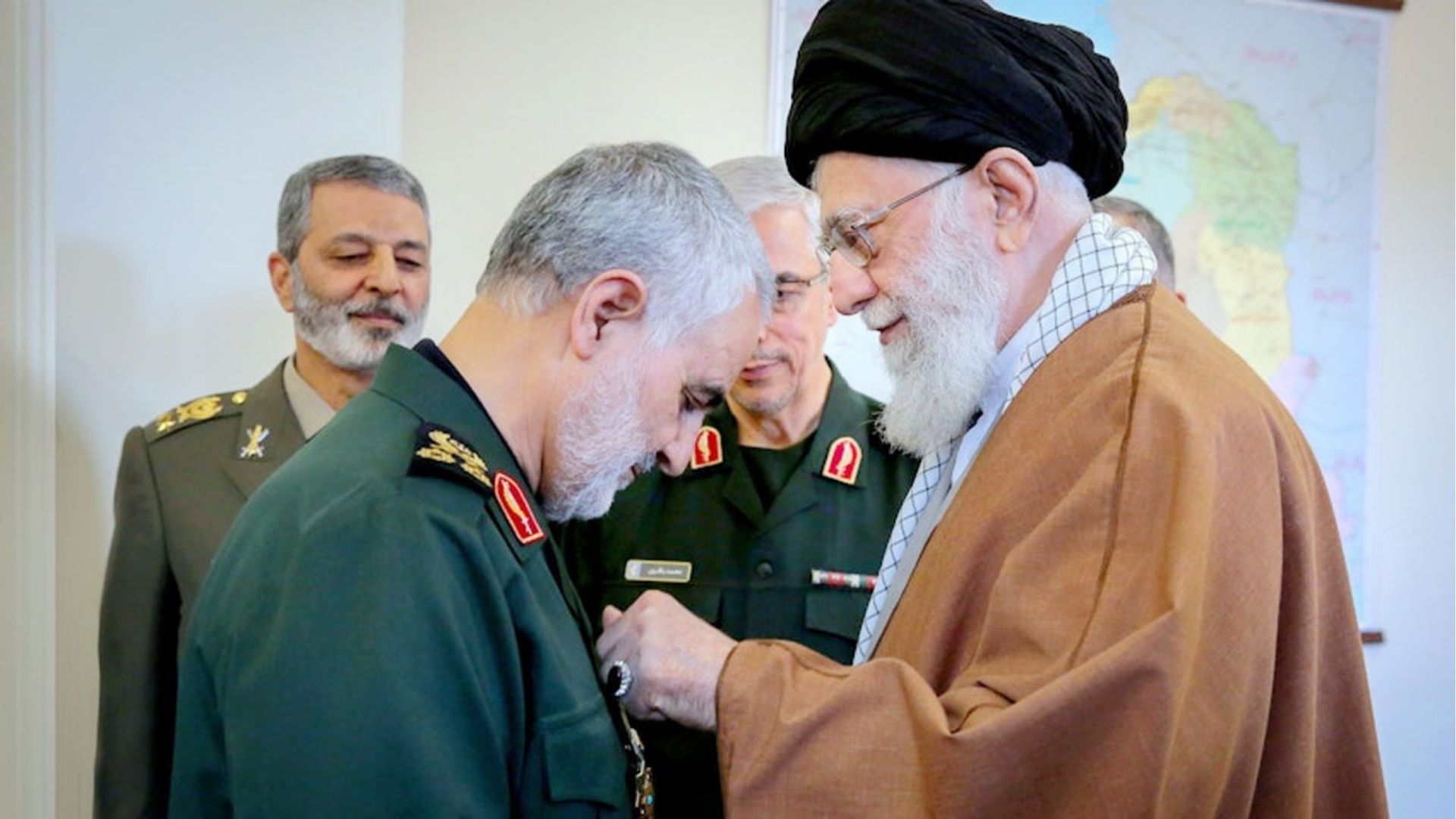 খামেনি হত্যার প্রতিশোধ নেওয়ার ঘোষণা ইরানের রেভোল্যুশনারি গার্ডের