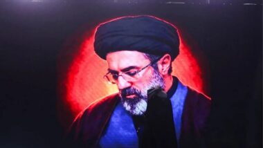 যেভাবে কয়েক সেকেন্ডের জন্য প্রাণে বেঁচে যান মোজতবা খামেনি  