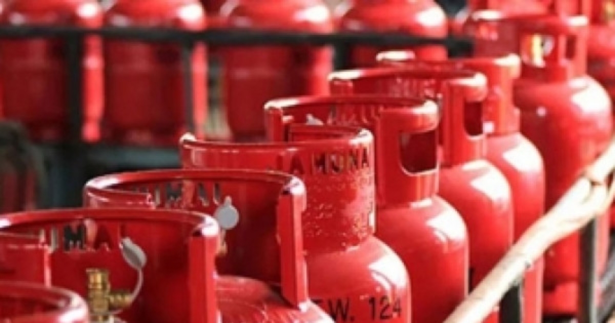 এক লাফে ৩৮৭ টাকা বাড়ল এলপিজির দাম
