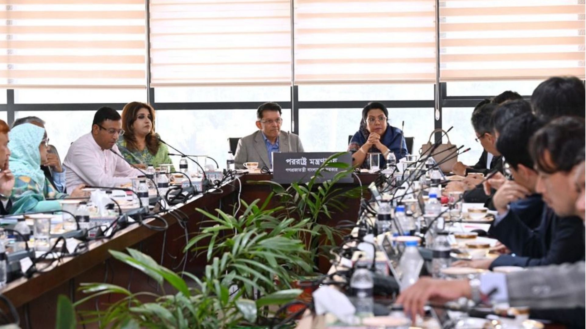 তৃতীয় টার্মিনাল পরিচালনা নিয়ে জাপানের প্রতিনিধিদলের সঙ্গে বৈঠক