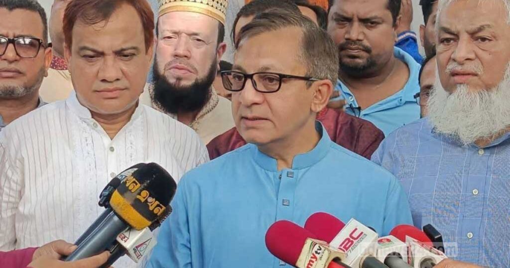 জ্বালানি নিয়ে আতঙ্কের কিছু নেই, পরিস্থিতি স্বাভাবিক: বাণিজ্যমন্ত্রী