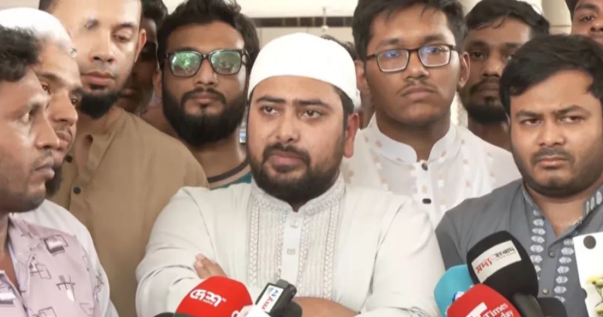 রাজনৈতিক ঐক্য ছাড়া সরকারের টিকে থাকা কঠিন হবে : নাহিদ ইসলাম