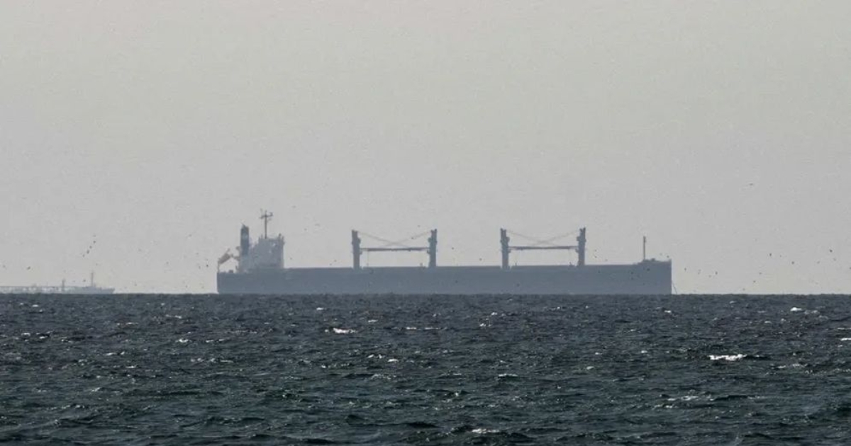 ইরাকি জাহাজকে হরমুজ প্রণালী দিয়ে চলাচলের অনুমতি দিলো ইরান