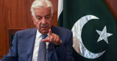 কলকাতায় হামলার হুমকি পাকিস্তানের প্রতিরক্ষামন্ত্রীর