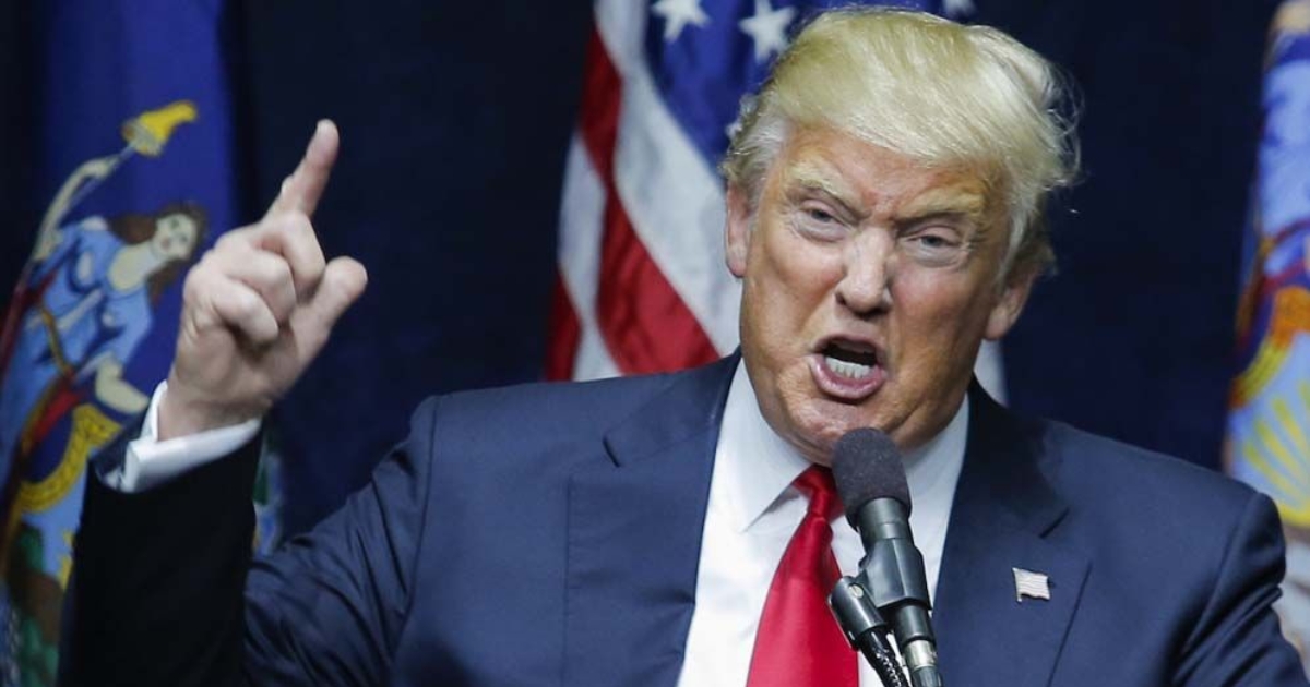 ৪৮ ঘণ্টার মধ্যে চুক্তিতে রাজি না হলে ইরান ‘সম্পূর্ণ উড়িয়ে দেওয়ার’ হুমকি দিয়েছেন ডোনাল্ড ট্রাম্প