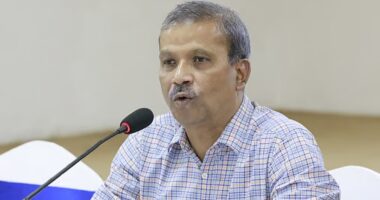 আমি বিশ্বাস করি, আমাদের কষ্ট বৃথা যাবে না : আসিফ নজরুল