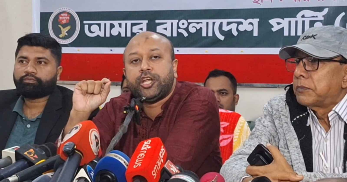 সরকার যতই শক্তিশালী হোক না কেন, জুলাই যোদ্ধারা বেশি শক্তিশালী, তোমাদের কেউ দমাতে পারবে না : ব্যারিস্টার ফুয়াদ