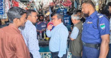 গাংনীতে ভোক্তা-অধিকার সংরক্ষণ অধিদপ্তরের অভিযানে দু‘টি প্রতিষ্ঠানকে ৩০ হাজার টাকা জরিমানা