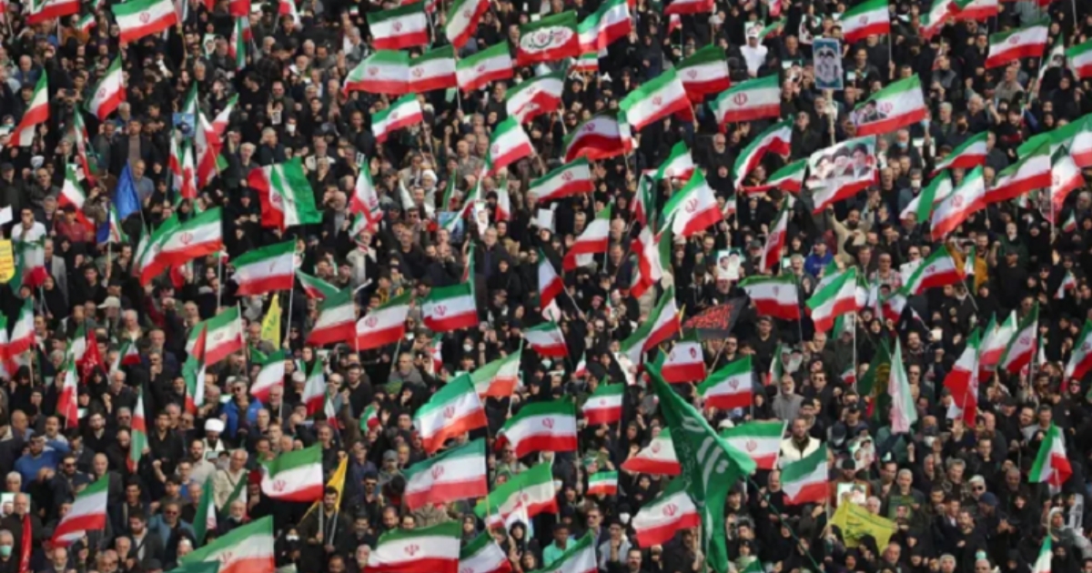 ইরানের সব বিদ্যুৎকেন্দ্রের চারদিকে তরুণদের মানববন্ধন তৈরির আহ্বান