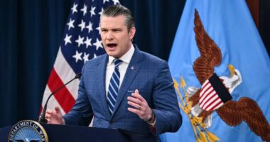 যুক্তরাষ্ট্রের কাছে ইরান যুদ্ধবিরতি 'ভিক্ষা' চেয়েছে, তাদের প্রতি ‘ক্ষমা’ দেখিয়েছেন ট্রাম্প : মার্কিন প্রতিরক্ষামন্ত্রী