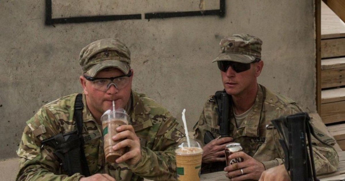 ইরান যুদ্ধে ‘মানসিক চাপে’ ৯.৫ লাখ গ্যালন কফি খেয়েছেন মার্কিন সেনারা