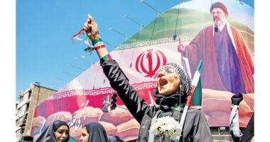 পাল্টাপাল্টি হুমকিতে ঝুঁকিতে যুদ্ধবিরতি, বিশ্বের নজর এখন ইসলামাবাদে