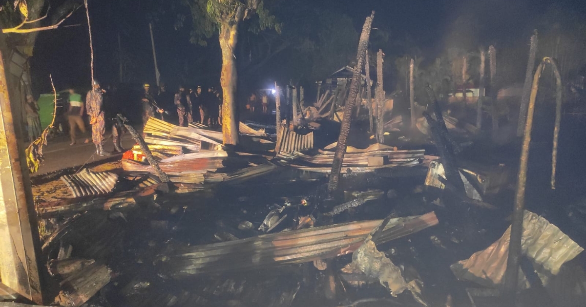 দীঘিনালায় আগুনে ৯টি দোকান পুড়ে ছাই, ক্ষতি প্রায় ১৭ লাখ টাকা