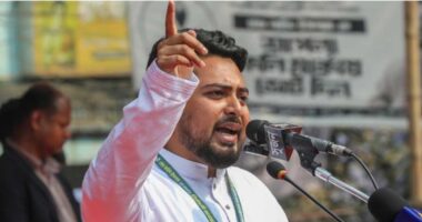 ওয়াদা ভঙ্গের পরিণতি সরকারকে অচিরেই ভোগ করতে হবে : হুঁশিয়ারি নাহিদ ইসলামের