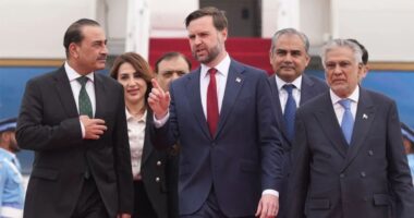 দীর্ঘ ২১ ঘণ্টার আলোচনা হলেও, যুক্তরাষ্ট্র–ইরানের কোনো চূড়ান্ত সমঝোতা হয়নি : জেডি ভ্যান্স