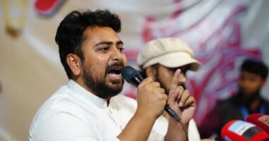 আমরা আবারও আন্দোলনের জন্য প্রস্তুতি নিচ্ছি, দল-মত নির্বিশেষে ঐক্যবদ্ধ আছি : নাহিদ ইসলাম