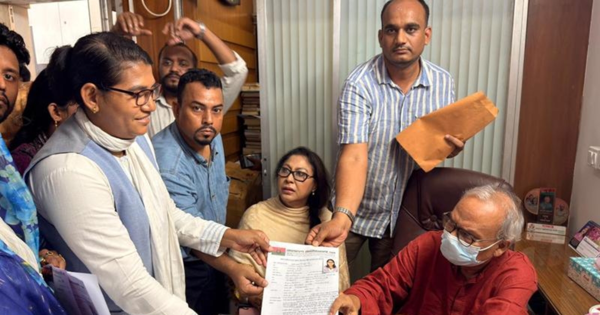 সংরক্ষিত মহিলা আসনে মনোনয়ন জমা দিলেন দুঃসময়ের ছাত্রদল নেত্রী শিরিন !