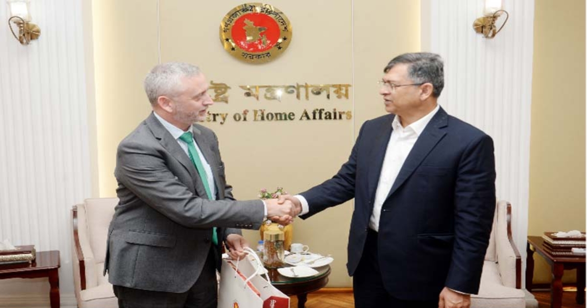 বাংলাদেশ পুলিশকে আধুনিকায়নে ইইউর সহযোগিতা চাইলেন স্বরাষ্ট্রমন্ত্রী