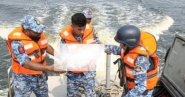 মুন্সিগঞ্জে লঞ্চে মুমূর্ষ শিশুকে কোস্ট গার্ডের জরুরি চিকিৎসা সেবা