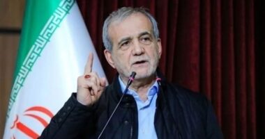 ইরান যুদ্ধ বা অস্থিতিশীলতা চায় না, বরং সংলাপ চায় : প্রেসিডেন্ট পেজেশকিয়ান