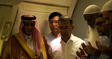 হজের প্রথম ফ্লাইট উদ্বোধন করলেন প্রধানমন্ত্রী তারেক রহমান