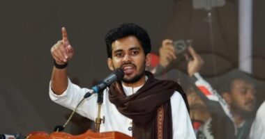 এখন শুধু পাঠ্যপুস্তকে তারেক রহমান এক দফার ঘোষক লেখা বাকি: আসিফ মাহমুদ