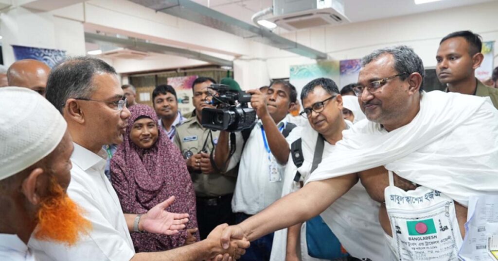হাজীদের সমস্যা নিরসনে কাজ করছে সরকার : প্রধানমন্ত্রী