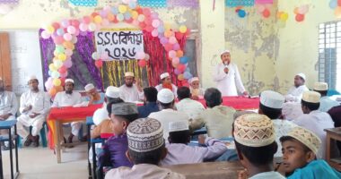 গলাচিপায় দাখিল পরীক্ষার্থীদের আবেগঘন বিদায় সংবর্ধনা