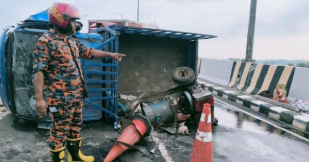 ঢাকা-মাওয়া এক্সপ্রেসওয়ে মুন্সিগঞ্জে দুই দুর্ঘটনা, নিহত ১ ও আহত ৫