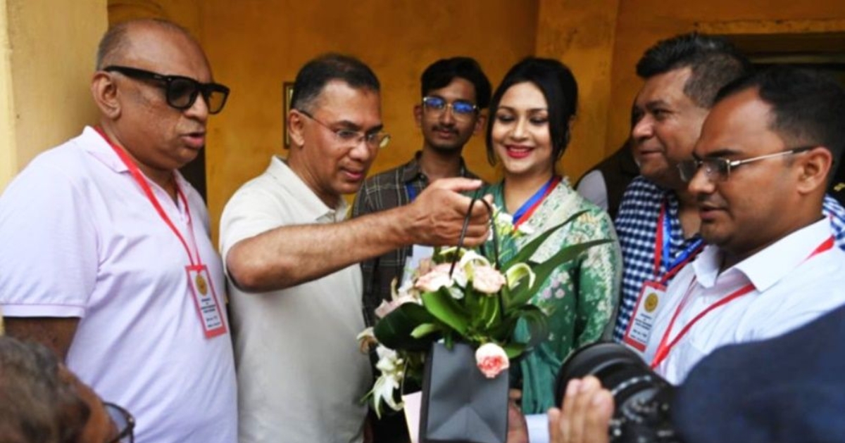 জিয়াবাড়িতে তারেক রহমানকে পেয়ে আবেগ আপ্লুত স্বজনরা