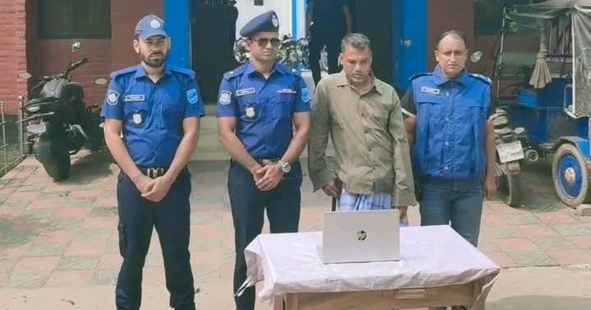 মুন্সিগঞ্জে চুরি হওয়া সরকারি ল্যাপটপ উদ্ধার, আটক ঠিকাদার