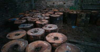 জিয়ানগরে আবারও আরও ৭৫ ব্যারেল চোরাই বিটুমিন উদ্ধার