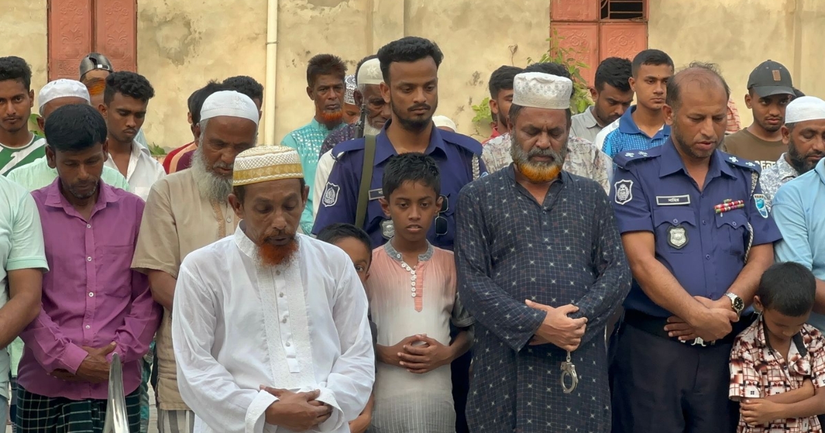 নাসিরনগরের ফুলপুরে বোনের জানাজায় প্যারোলে মুক্তি পেয়ে অংশ নিলেন আসাদুজ্জামান চৌধুরী