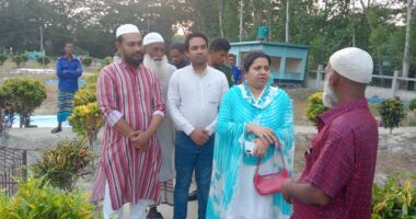 মুন্সিগঞ্জে কবর থেকে লাশ চুরির আতঙ্ক, পাহারায় পিতা—ঘটনাস্থলে ইউএনও