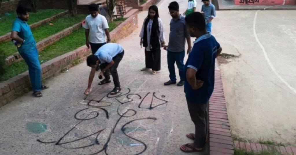 জাবির সড়ক ও দেয়ালে ‘গুপ্ত’ গ্রাফিতি অঙ্কন
