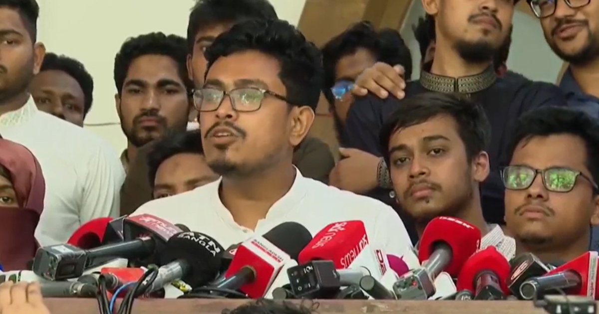 ‘জুবায়ের-মুসাদ্দিককে থানার গেট থেকে ওসি রুম পর্যন্ত মারতে মারতে নিয়ে যাওয়া হয়’ : সাদিক কায়েম