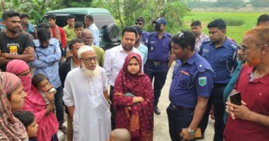 প্রচারিত নিউজ দেখে অবরুদ্ধ ২টি বাড়ির বাসিন্দাদের মুক্ত করলেন ইউএনও