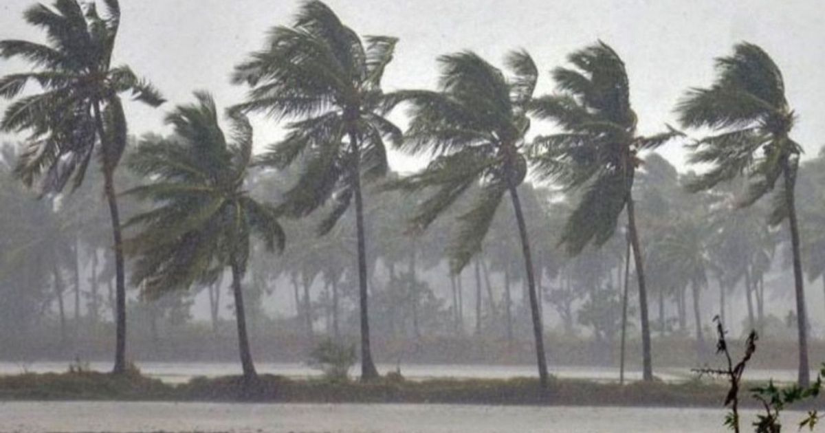 দুপুরের মধ্যে যেসব অঞ্চলে ঝড় ও বজ্রবৃষ্টির আভাস