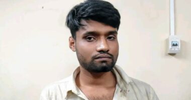 কুবিতে নারী শিক্ষার্থীকে উত্যক্তের অভিযোগে বহিরাগত আটক, মুচলেকায় মুক্তি