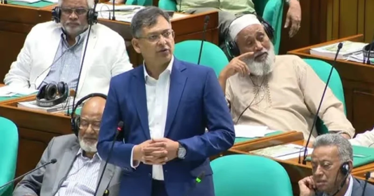 কোন এখতিয়ারে ব্লু পেপারে সংবিধান সংস্কার পরিষদের শপথ ফরম তৈরি হলো: সংসদে স্বরাষ্ট্রমন্ত্রী