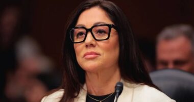 এবার পদত্যাগ করলেন ট্রাম্পের শ্রম সচিব